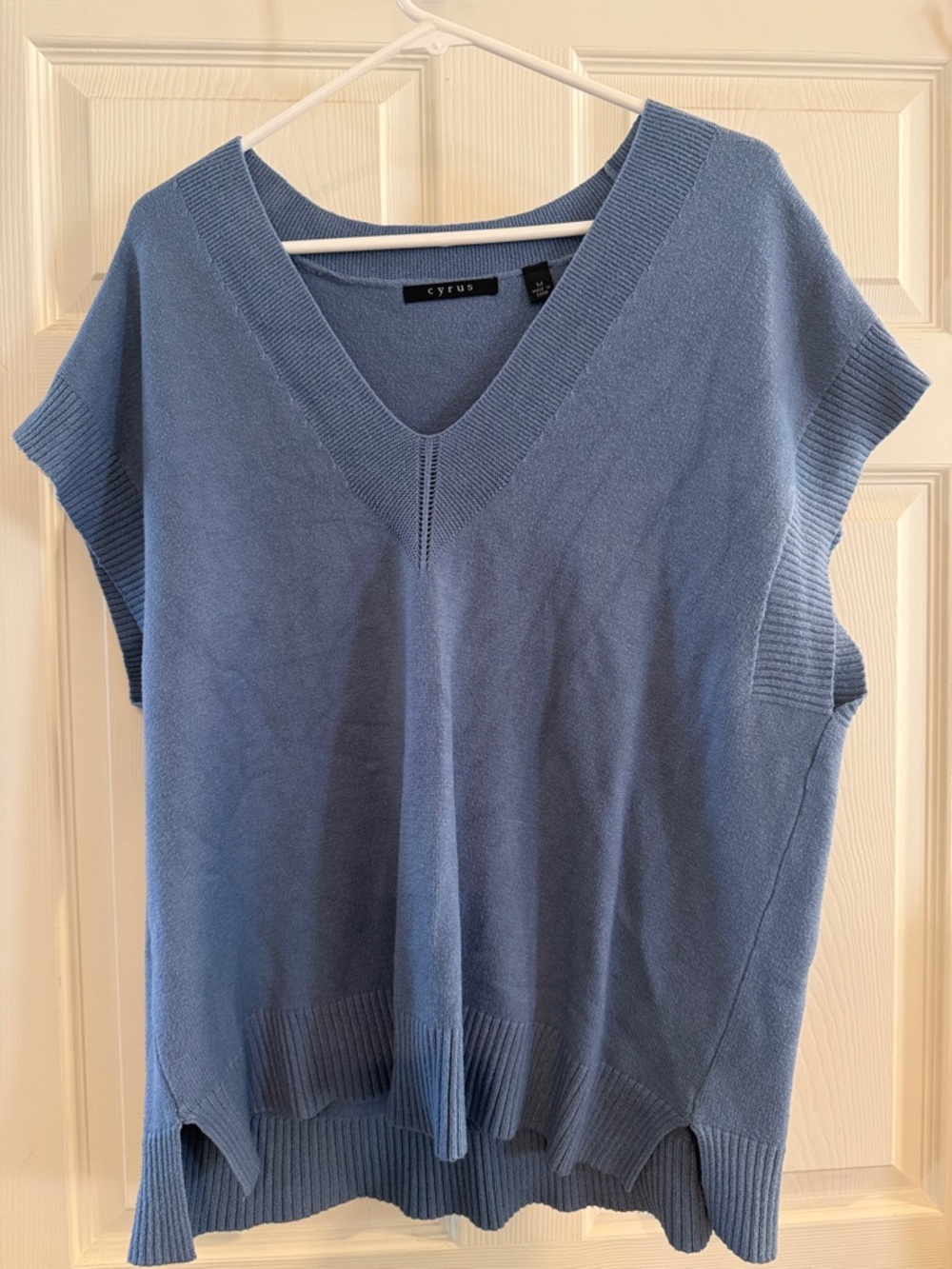 Cyrus Sleeveless V-Neck Knit Top - Dusty Blue